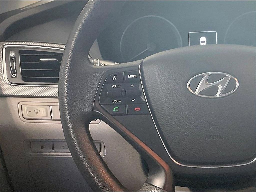 Used 2017 Hyundai Sonata SE FWD image 22
