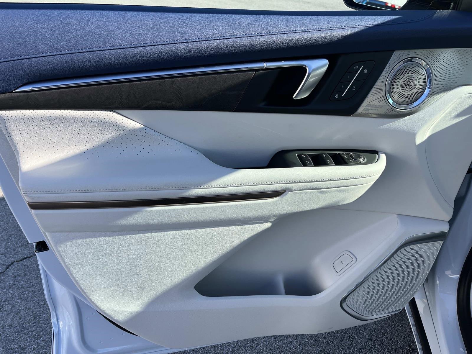 New 2026 Buick Enclave Avenir w/ Super Cruise Package image 21