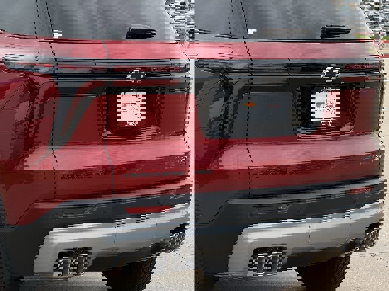 New 2026 Chevrolet Traverse Z71 w/ Enhanced Driving Package image 6