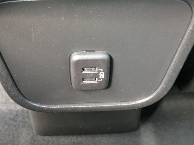 Used 2023 GMC Terrain SLE w/ Driver Convenience Package FWD image 15