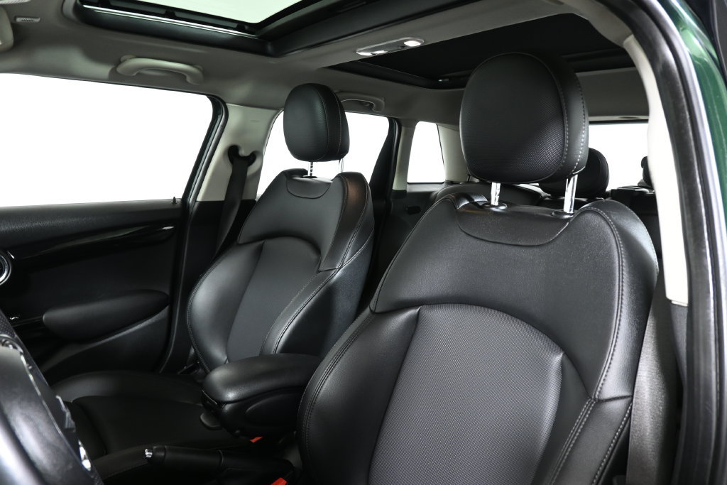 Used 2019 MINI Cooper S FWD image 5