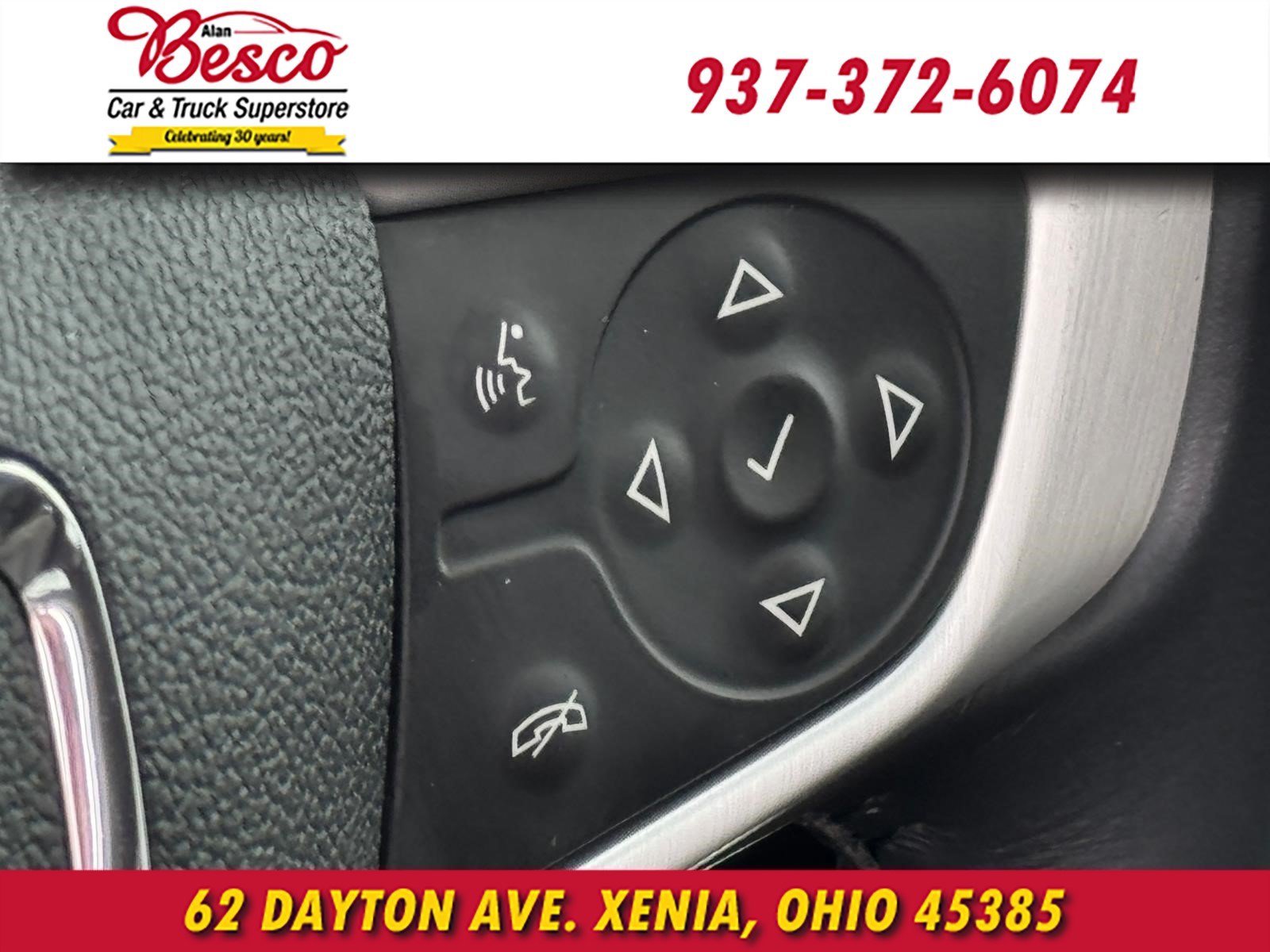 Used 2018 GMC Acadia SLE AWD/4WD image 11
