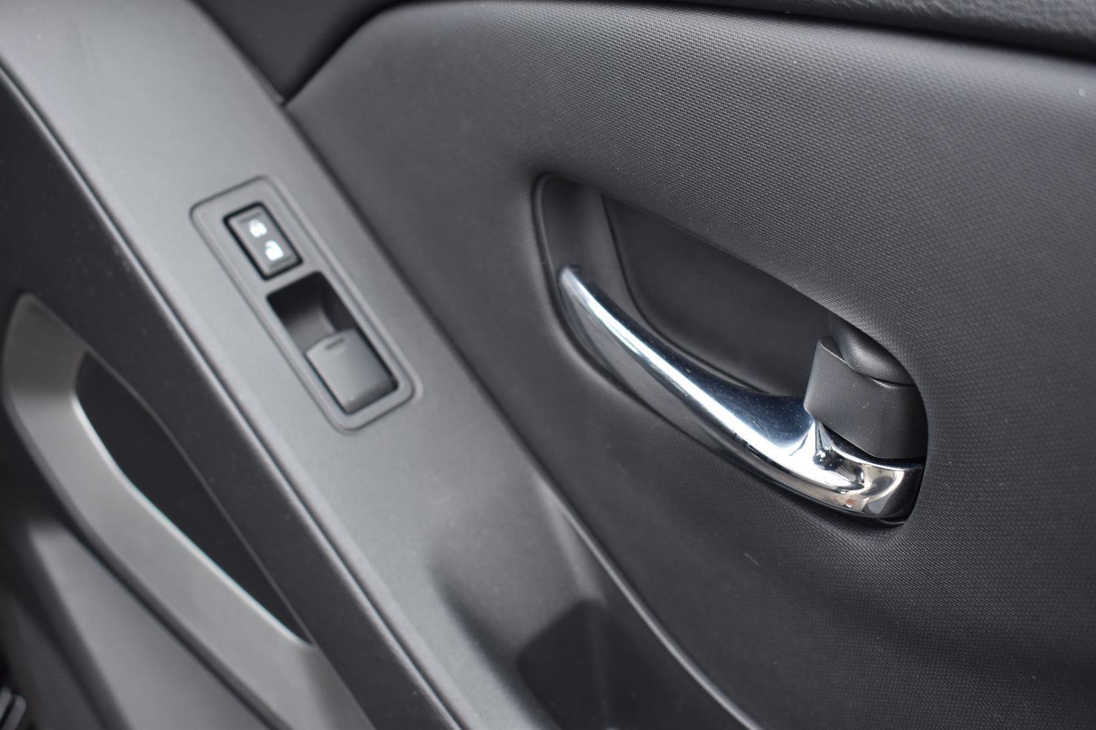 Used 2022 Nissan Frontier SV image 54