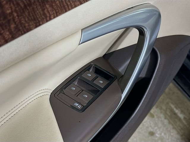 Used 2012 Buick Regal Leather image 17