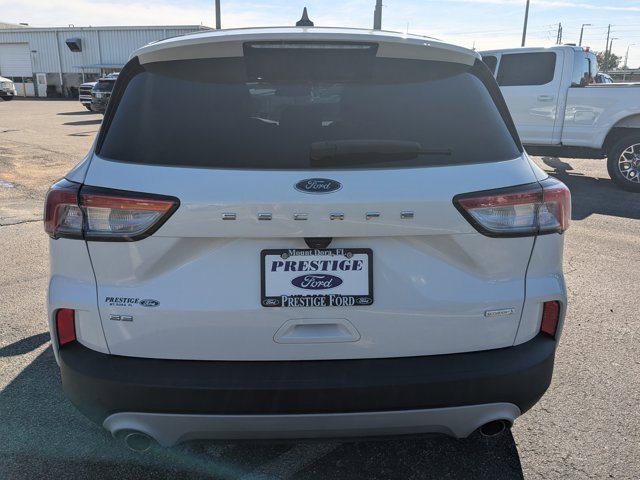Certified 2020 Ford Escape SE image 6