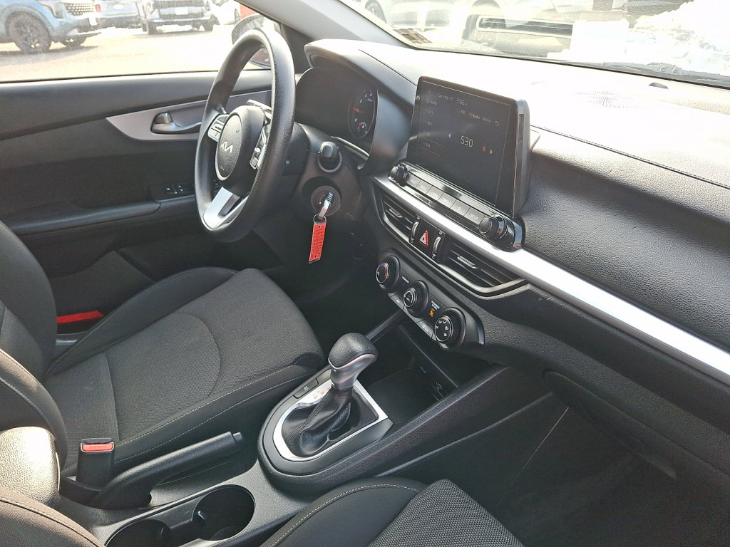 Used 2022 Kia Forte LXS image 12