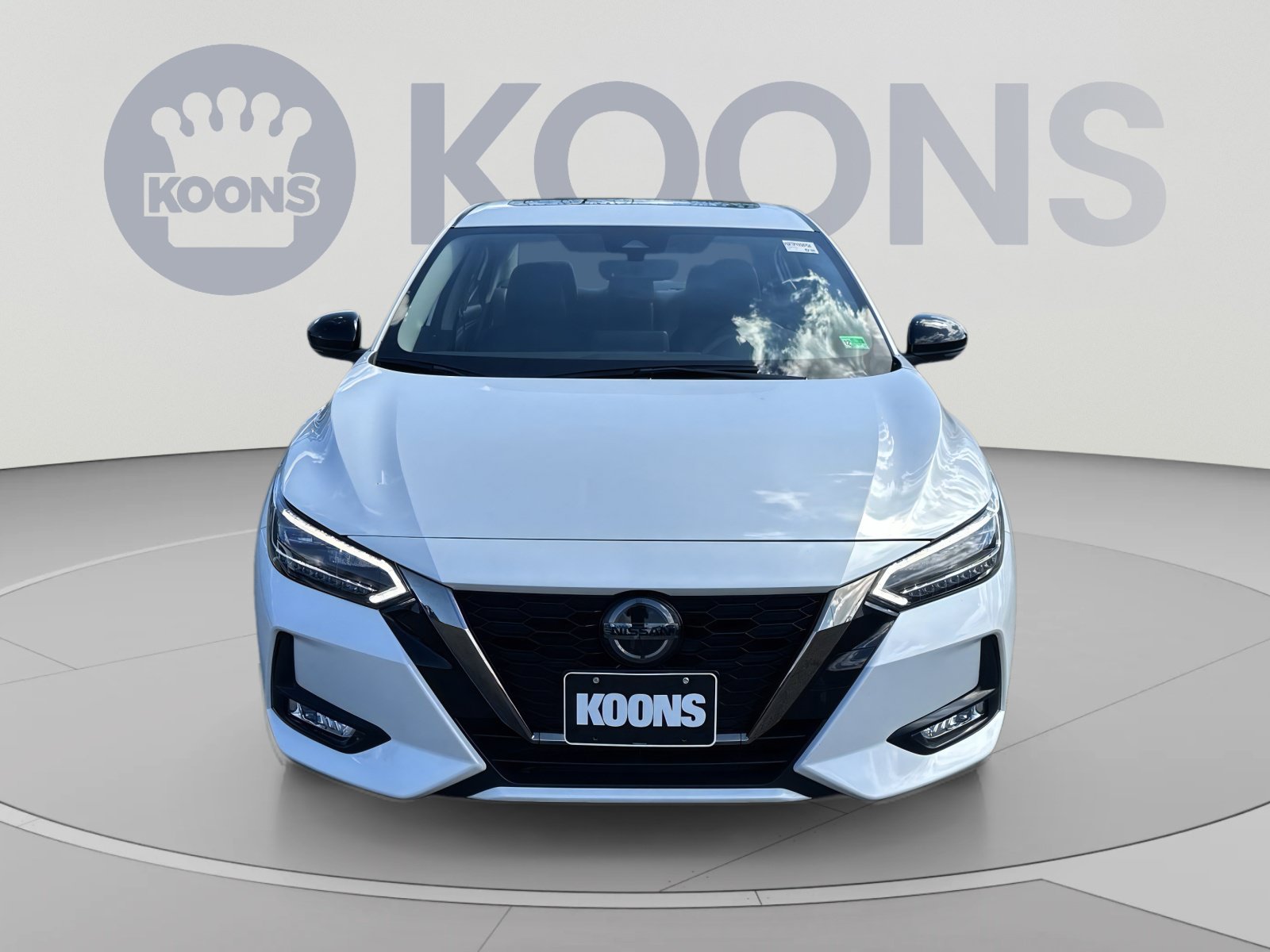 Used 2023 Nissan Sentra SR w/ SR Premium Package FWD image 4