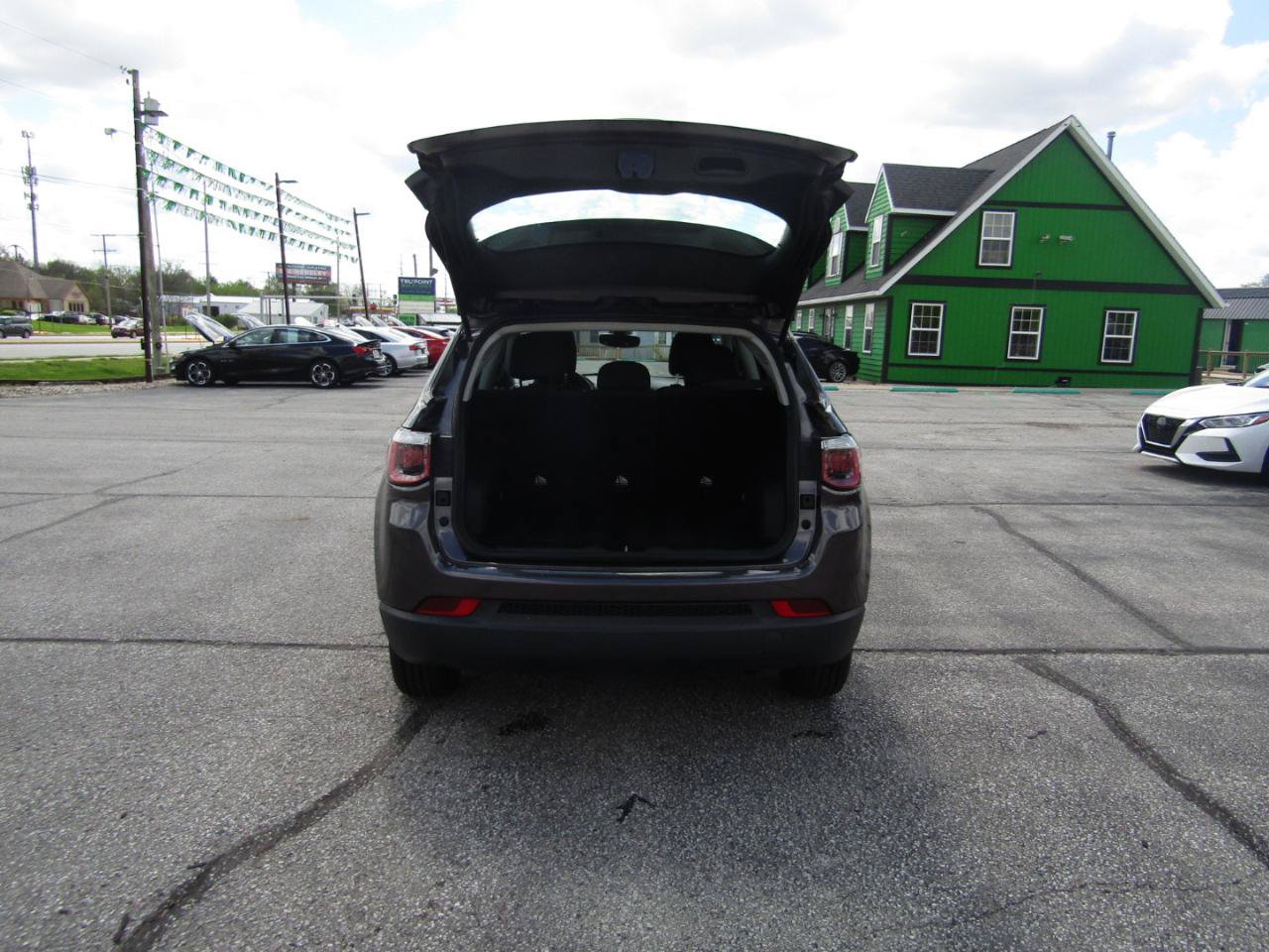 Used 2018 Jeep Compass Sport w/ Cold Weather Group FWD image 7