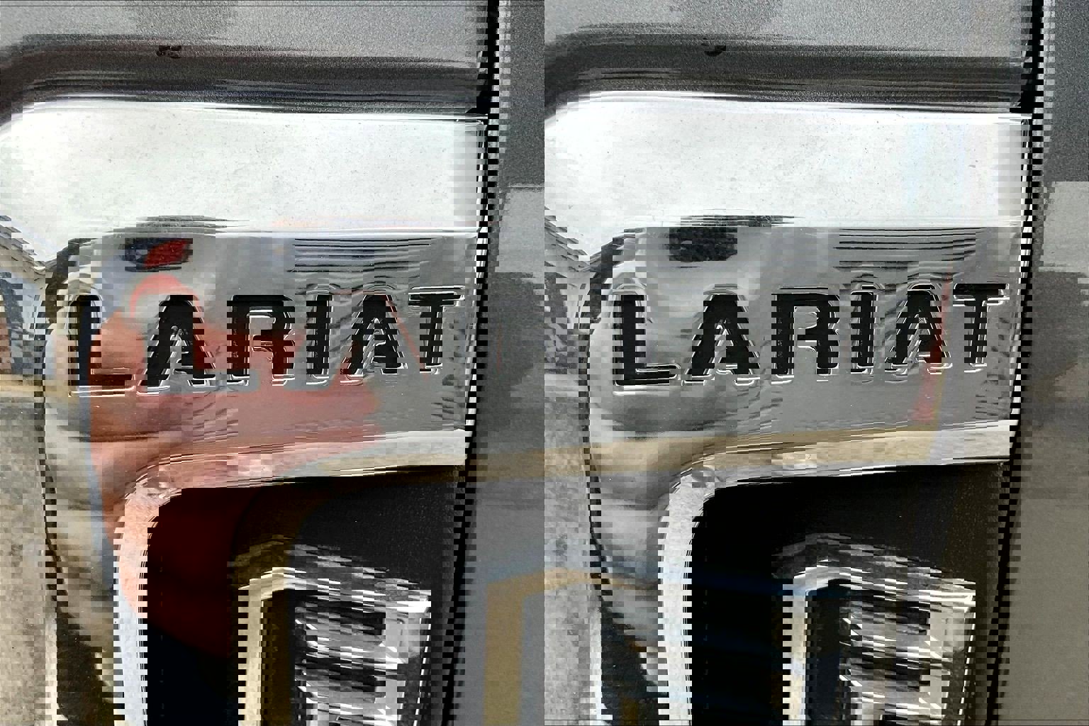 Used 2021 Ford F250 Lariat w/ Chrome Package image 6