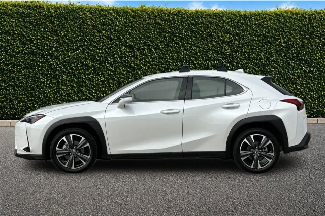 Used 2025 Lexus UX 300h FWD w/ Accessory Package (Z2) image 7