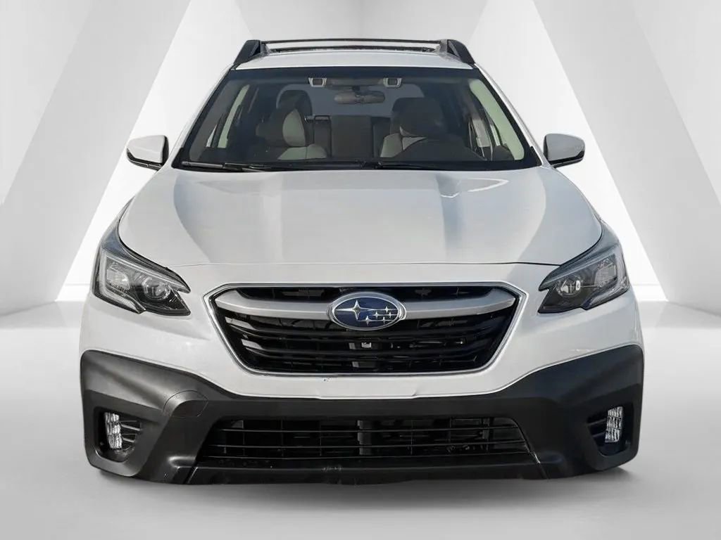 Used 2022 Subaru Outback Premium image 2