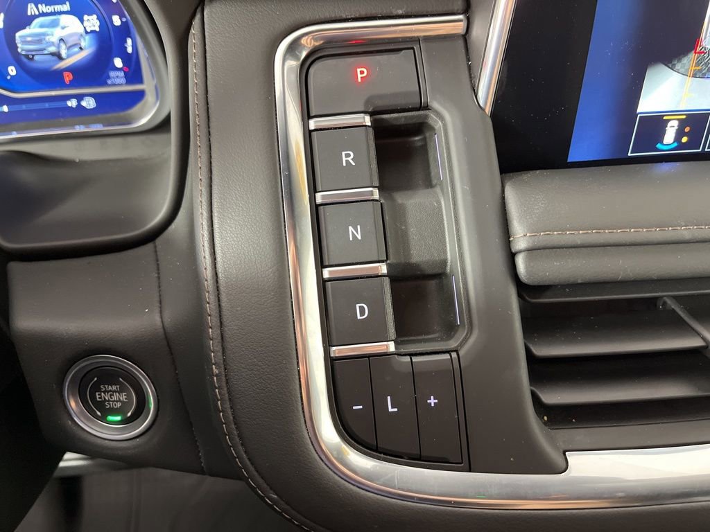 Certified 2022 Chevrolet Tahoe High Country AWD/4WD image 34