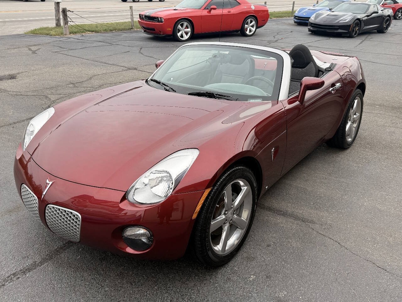Used 2009 Pontiac Solstice Convertible w/ Preferred Package RWD image 14