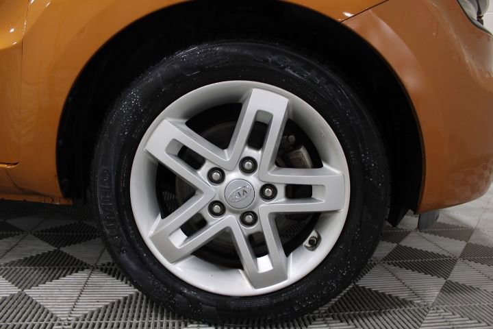 Used 2011 Kia Soul + w/ Audio Pkg image 31