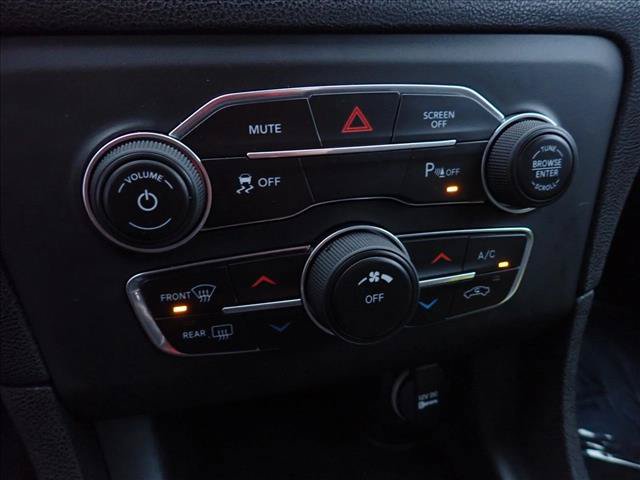 Used 2019 Dodge Charger SXT RWD image 17