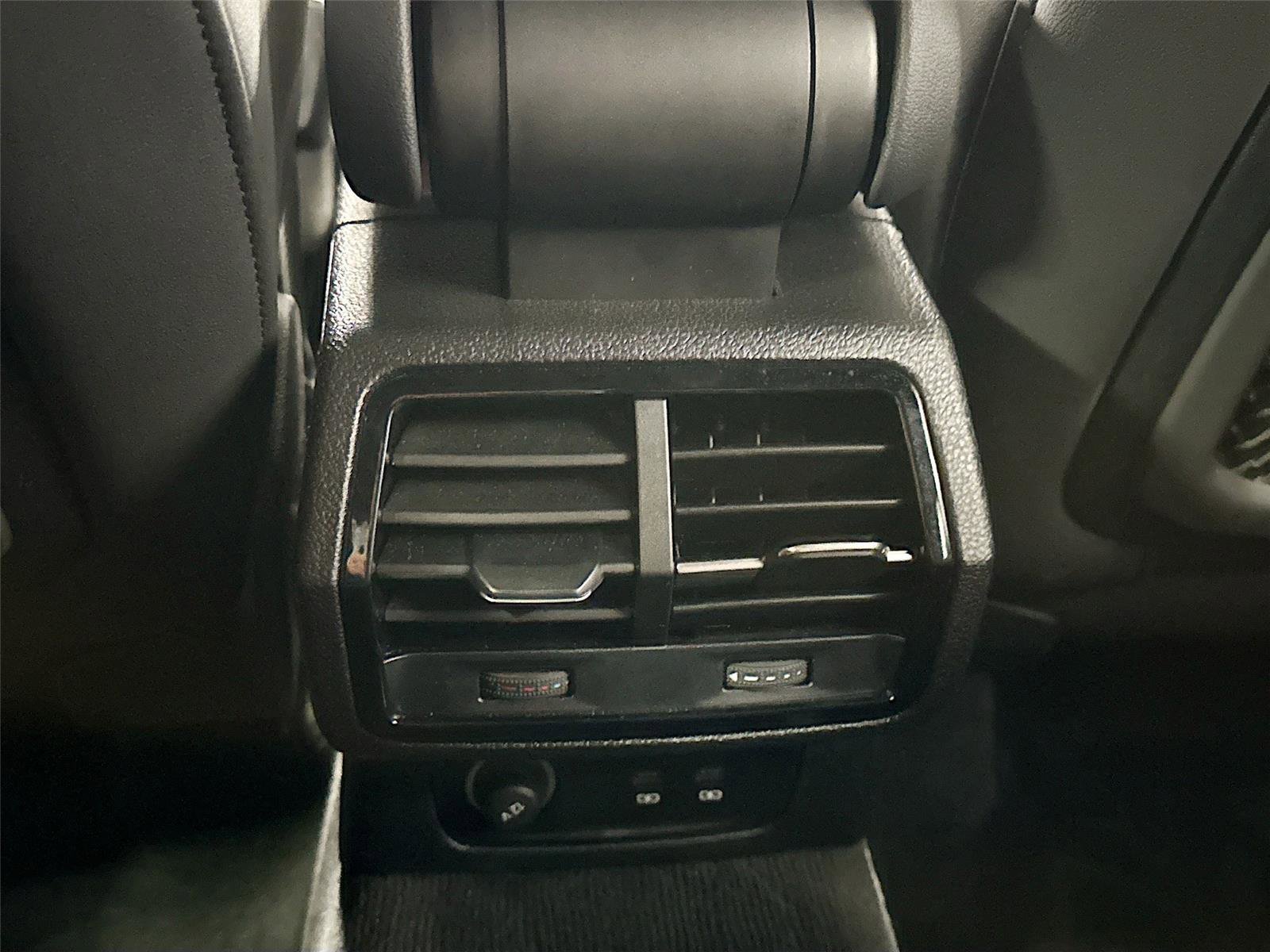 Certified 2025 Audi Q3 2.0T Premium Plus w/ Premium Plus Package image 26