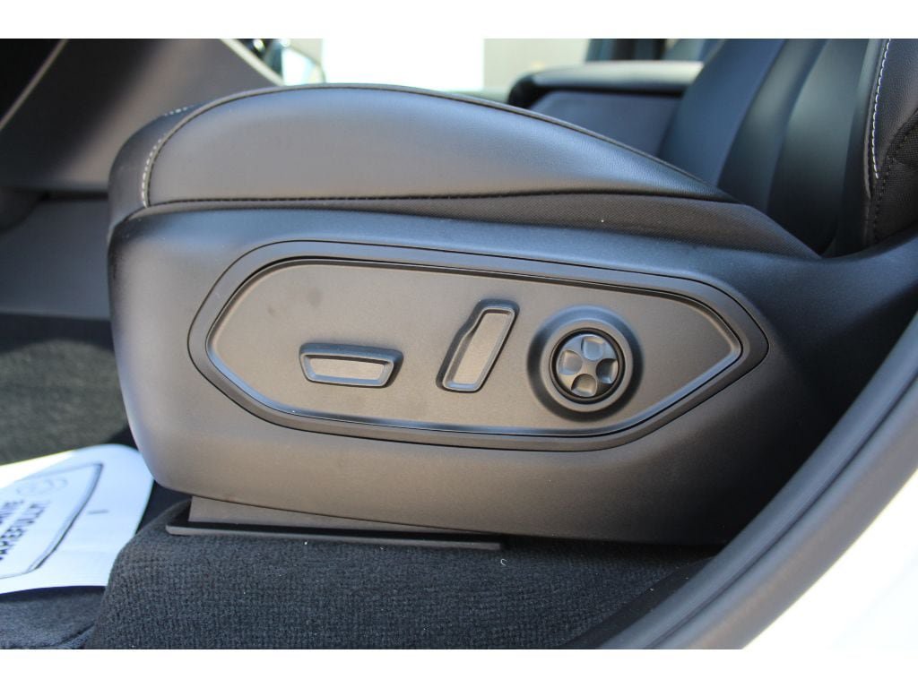 New 2026 Jeep Grand Cherokee Limited AWD/4WD image 10