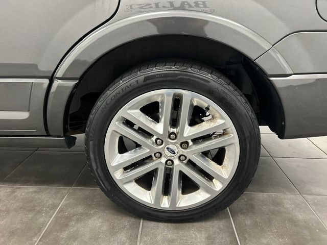 Used 2017 Ford Expedition Limited w/ Equipment Group 301A AWD/4WD image 33