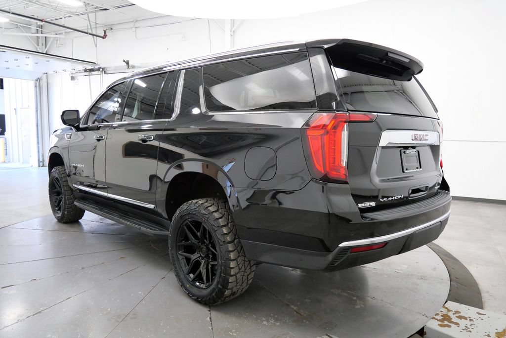 Used 2023 GMC Yukon XL SLT AWD/4WD image 5