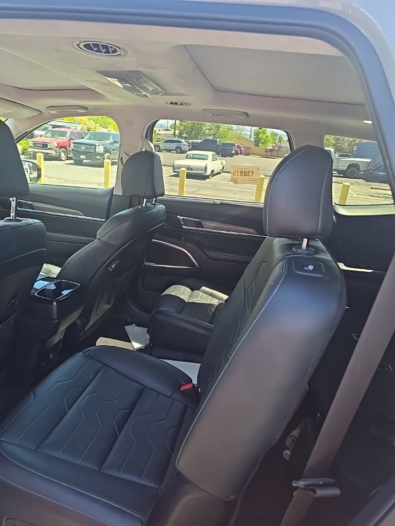Used 2022 Kia Telluride SX w/ SX Prestige Package AWD/4WD image 5