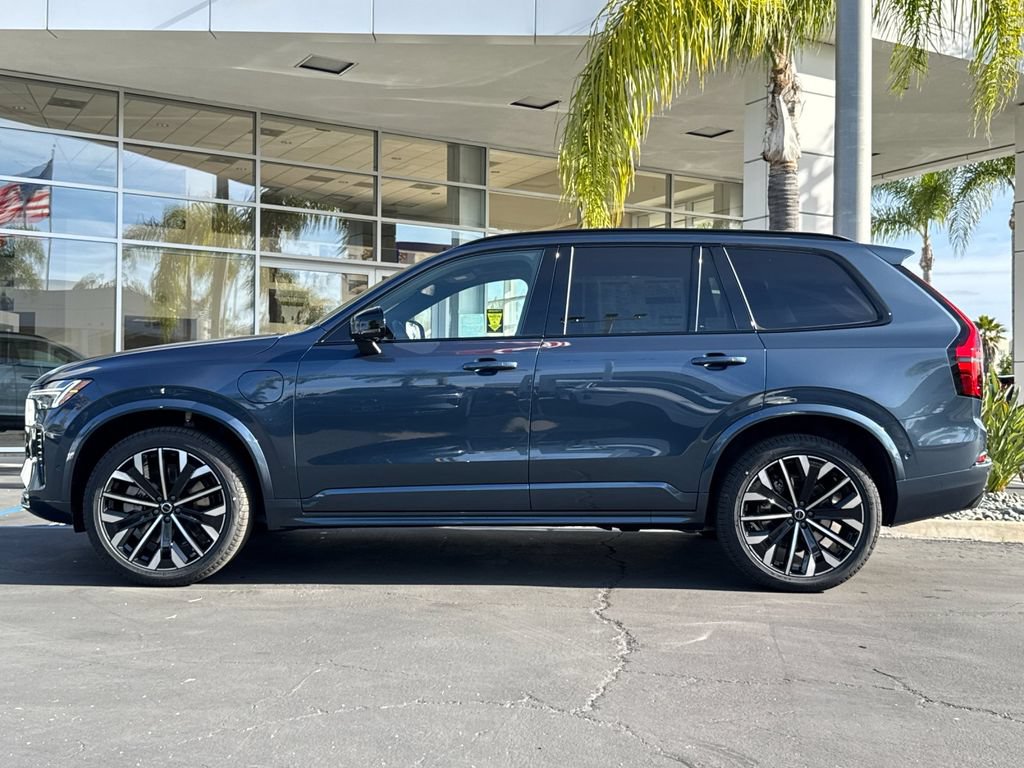 New 2026 Volvo XC90 T8 Ultra w/ Lounge Package AWD/4WD image 2