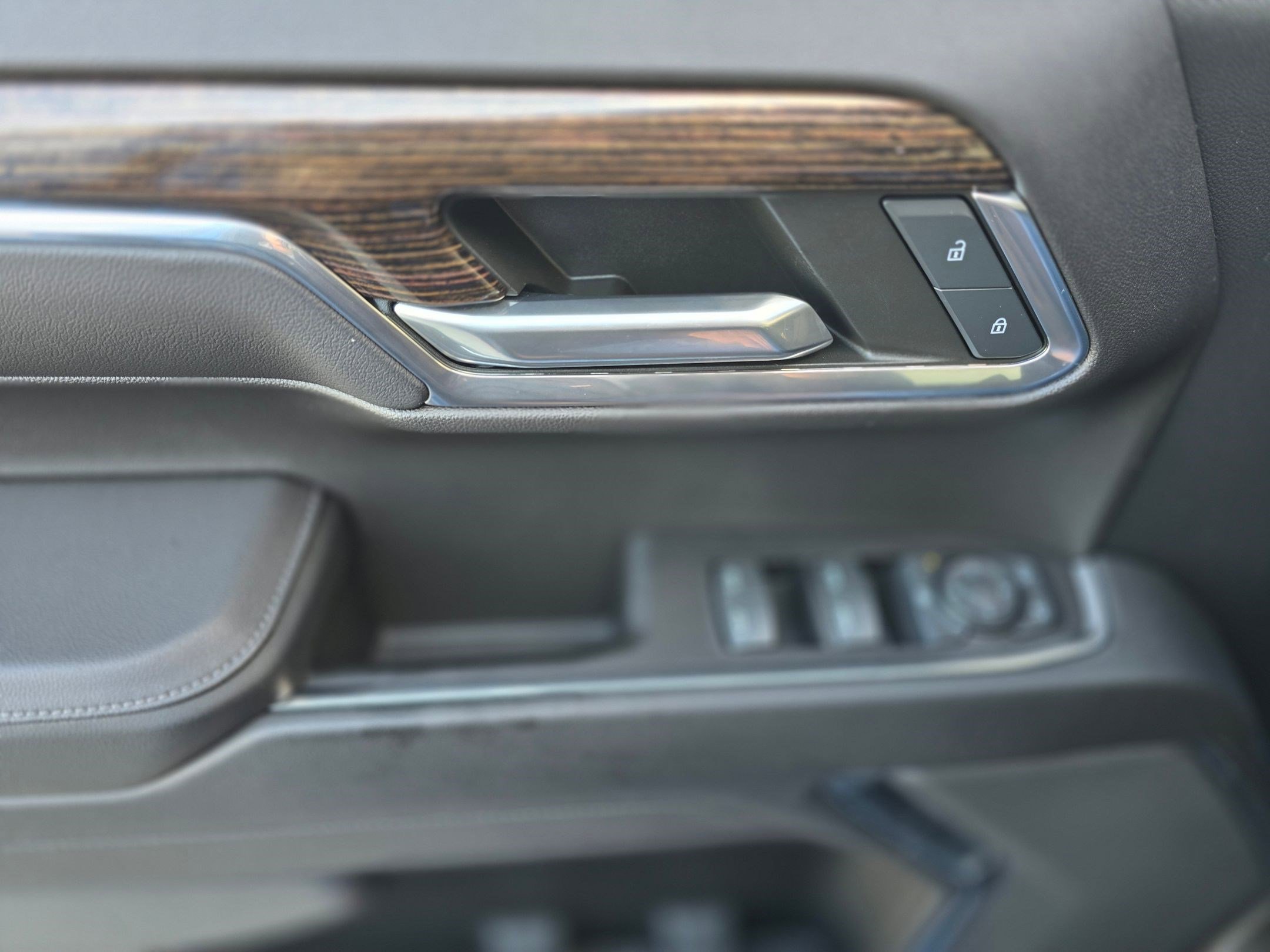 Used 2022 GMC Sierra 1500 Elevation w/ X31 Off-Road Package image 22