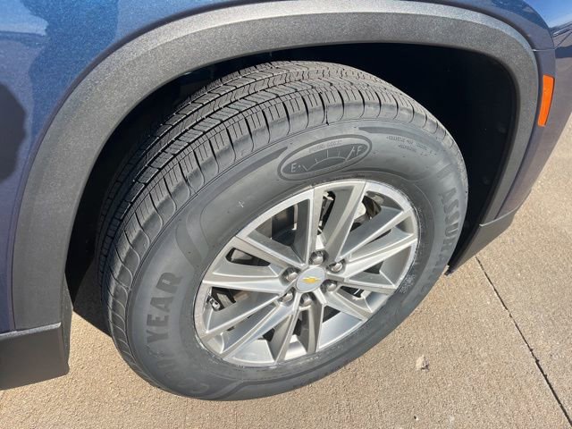 Used 2023 Chevrolet Traverse LT image 57