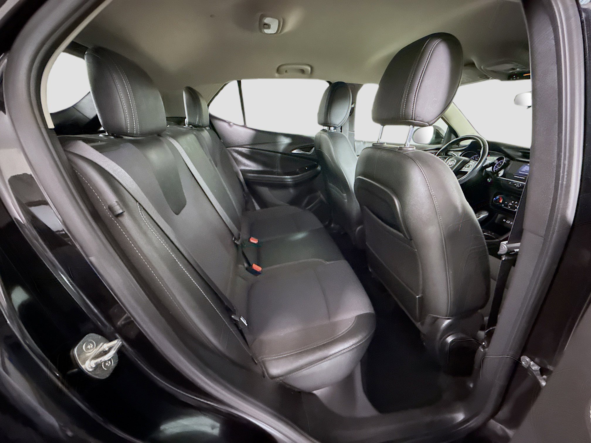 Used 2020 Buick Encore GX Preferred w/ Cold Weather Comfort Package image 27