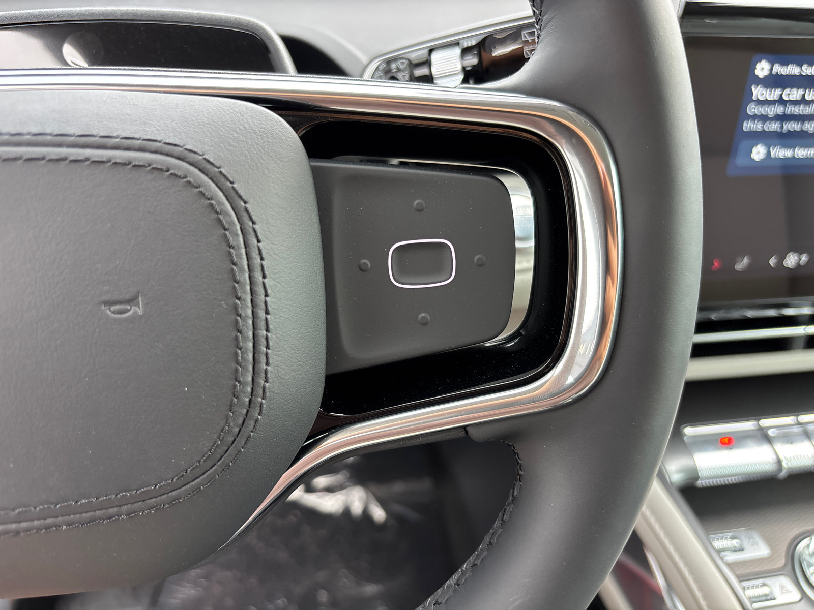 New 2026 Lincoln Nautilus Premier AWD/4WD image 18