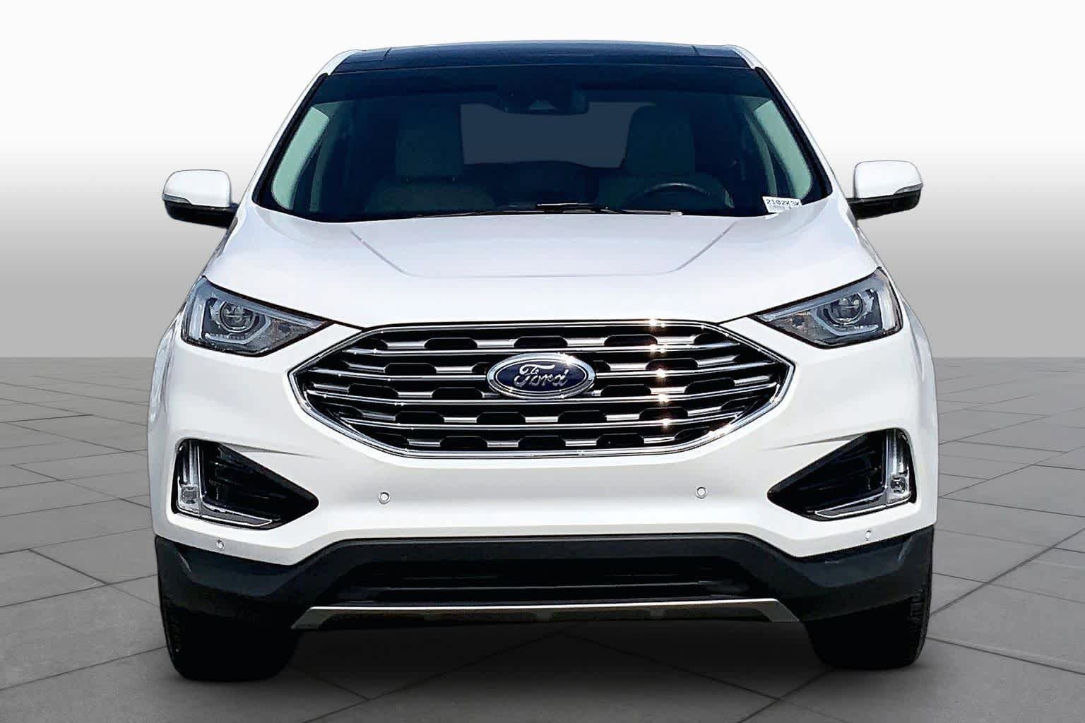 Certified 2021 Ford Edge Titanium FWD image 4