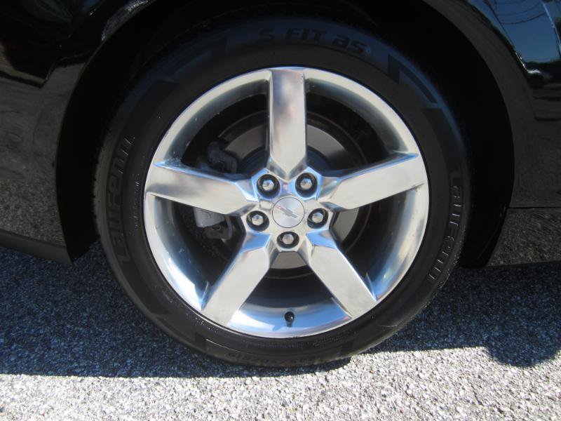 Used 2015 Chevrolet Camaro LT RWD image 32