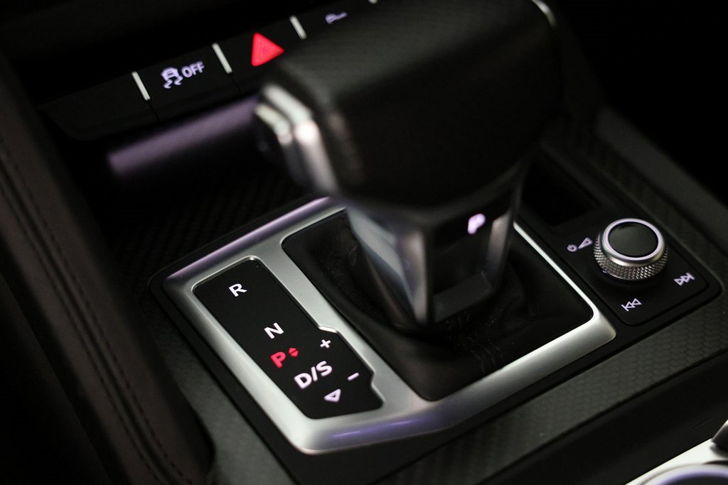 Used 2017 Audi R8 V10 w/ Carbon Exterior Package image 35