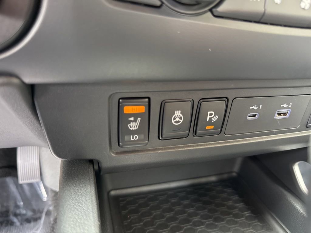 Used 2026 Nissan Frontier SV w/ SV Convenience Package AWD/4WD image 6