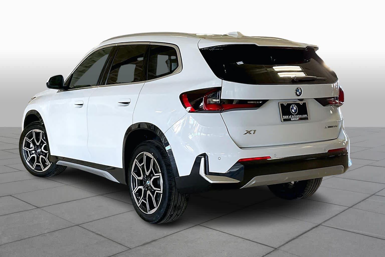 Used 2026 BMW X1 xDrive28i w/ Technology Package AWD/4WD image 12