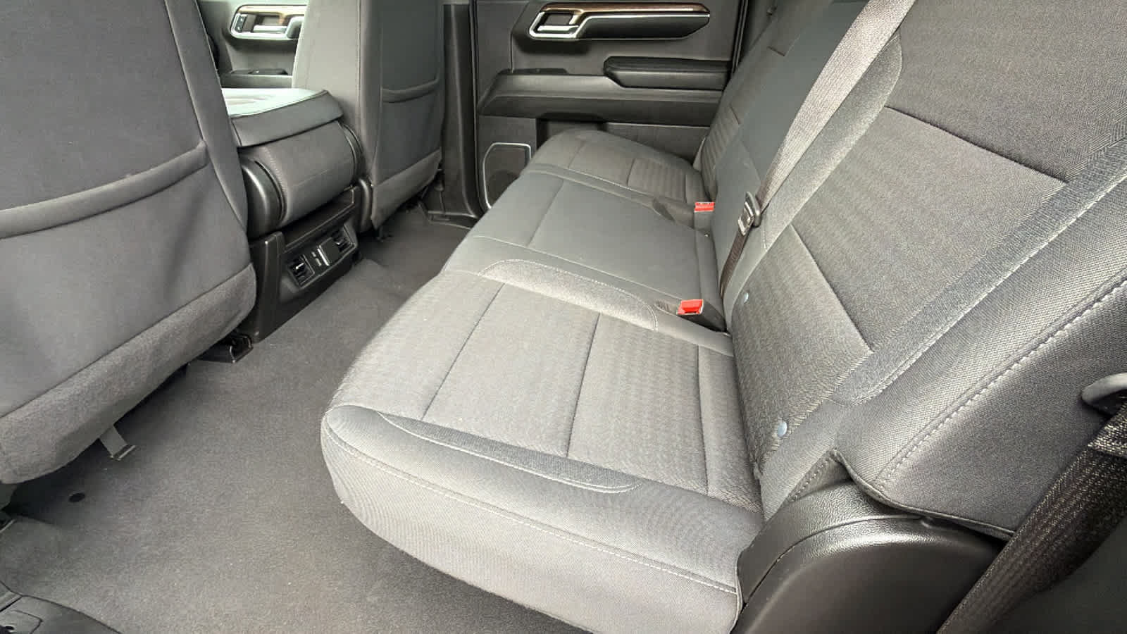 Used 2024 Chevrolet Silverado 1500 LT w/ Protection Package AWD/4WD image 24