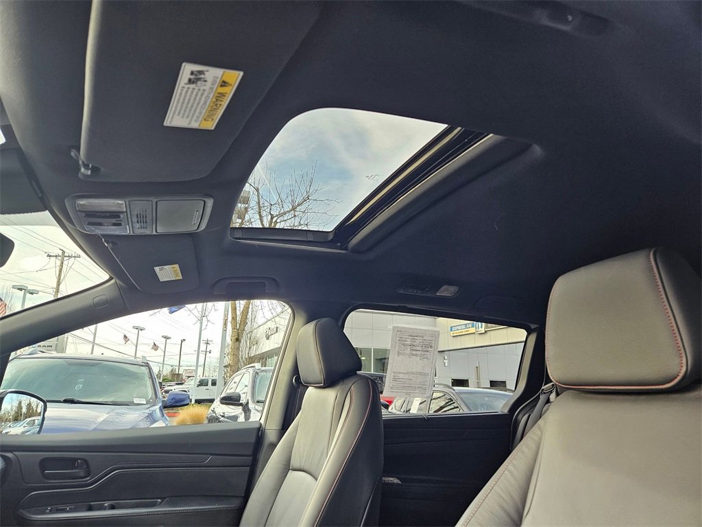 Used 2025 Honda Odyssey Sport-L image 34