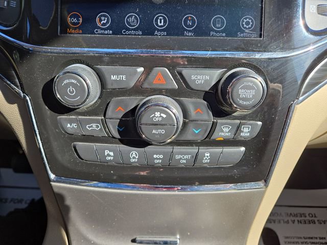 Used 2021 Jeep Grand Cherokee Limited AWD/4WD image 25