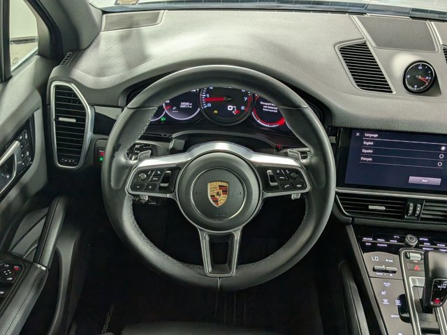 Certified 2023 Porsche Cayenne Platinum Edition image 15