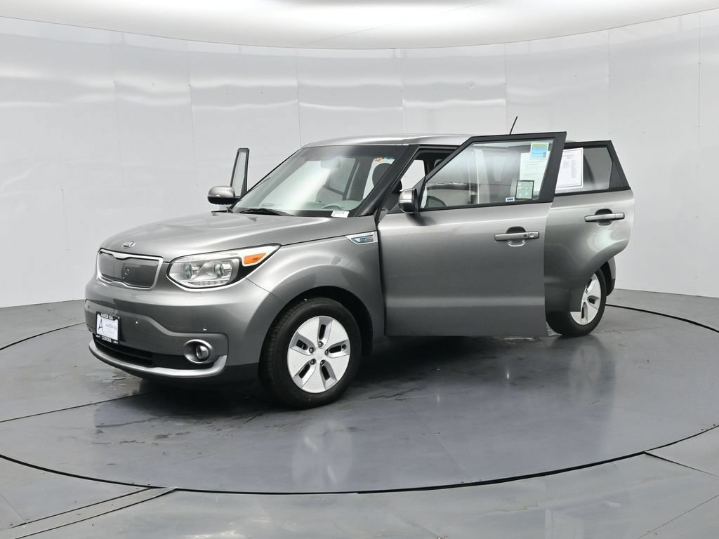 Used 2016 Kia Soul EV + FWD image 32