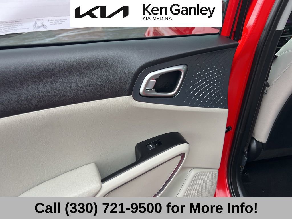 Certified 2025 Kia Soul EX image 49