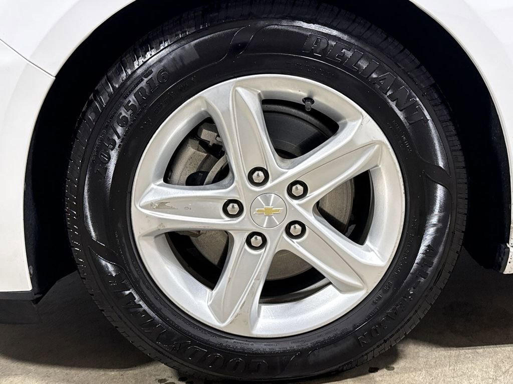 Used 2021 Chevrolet Malibu LS w/ Driver Confidence Package II image 26