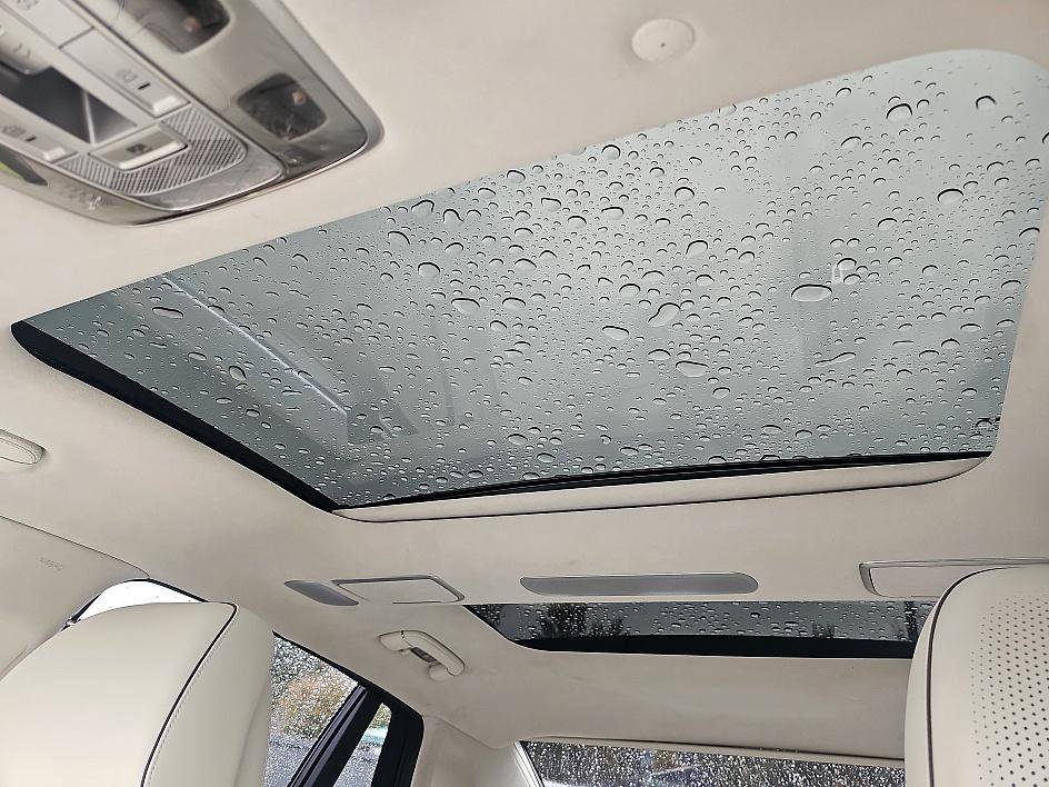 Used 2023 Genesis G90 3.5T image 32