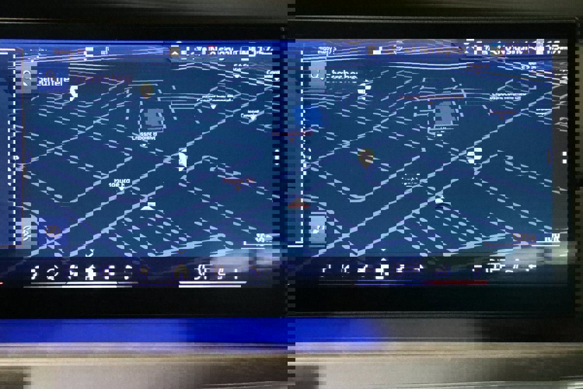 Used 2023 BMW 760i xDrive image 51