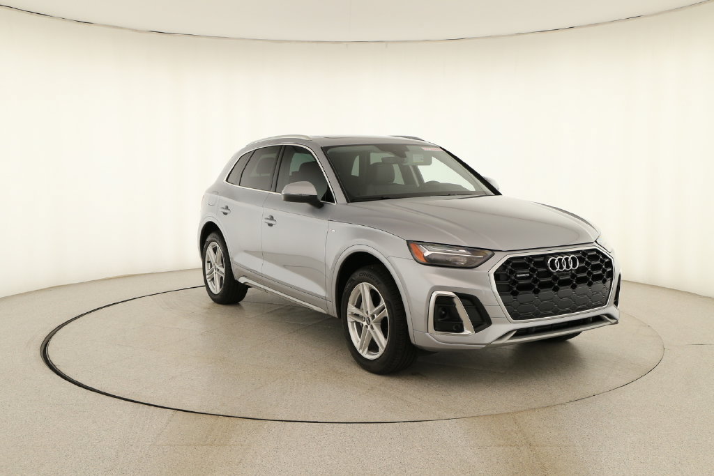 Certified 2024 Audi Q5 e Premium Plus w/ Premium Plus Package AWD/4WD image 10