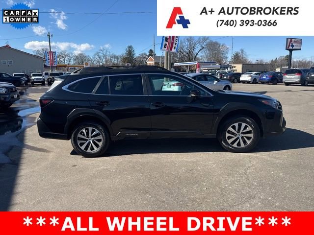 Used 2023 Subaru Outback Premium image 2