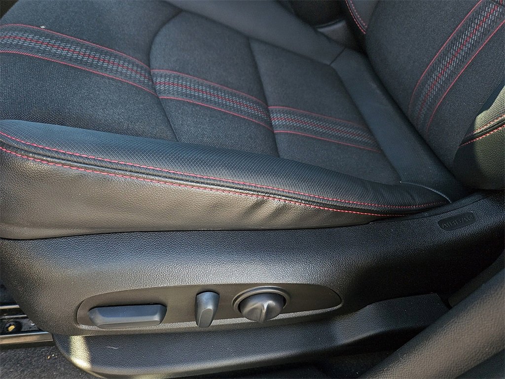 Used 2022 Chevrolet Equinox RS image 20