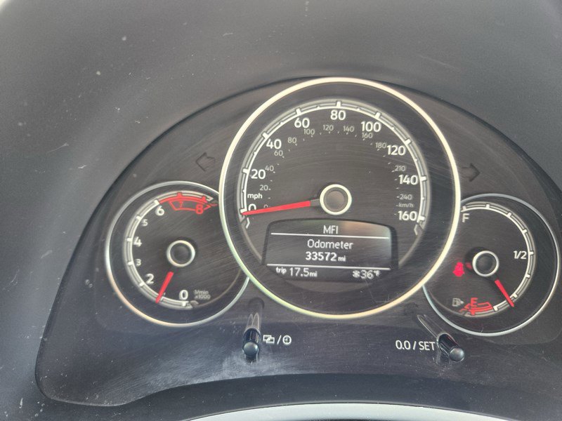 Used 2019 Volkswagen Beetle 2.0T SE image 18