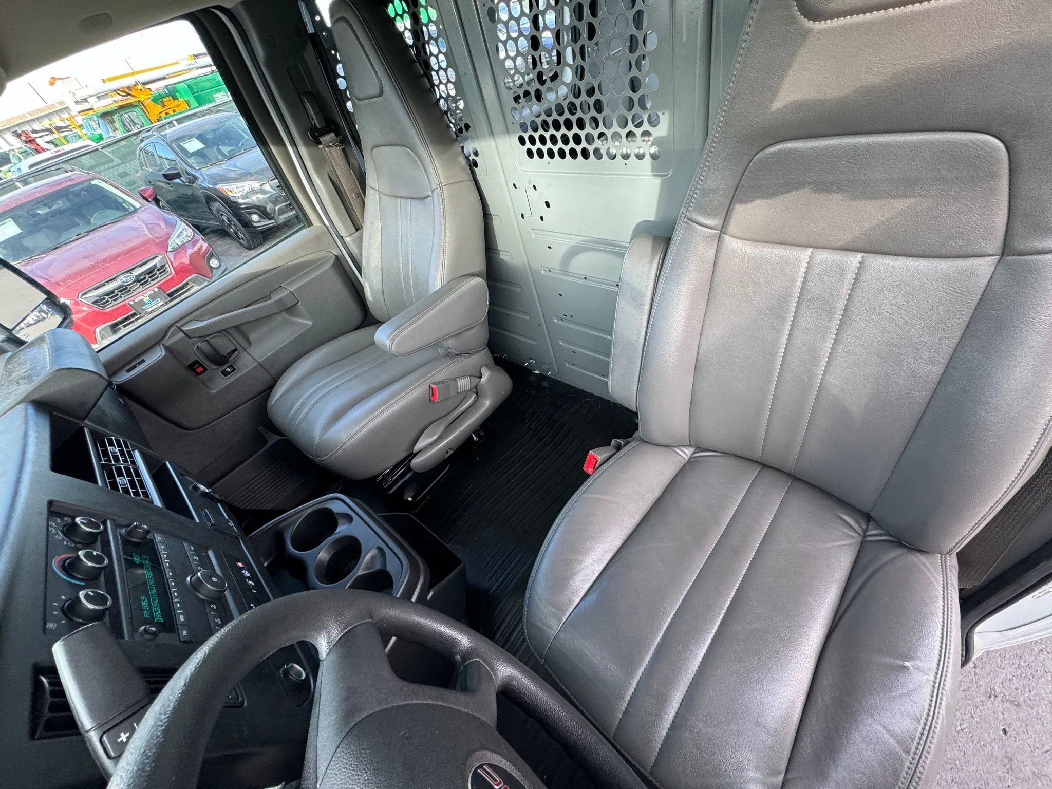 Used 2021 GMC Savana 2500 w/ Driver Convenience Package RWD image 33