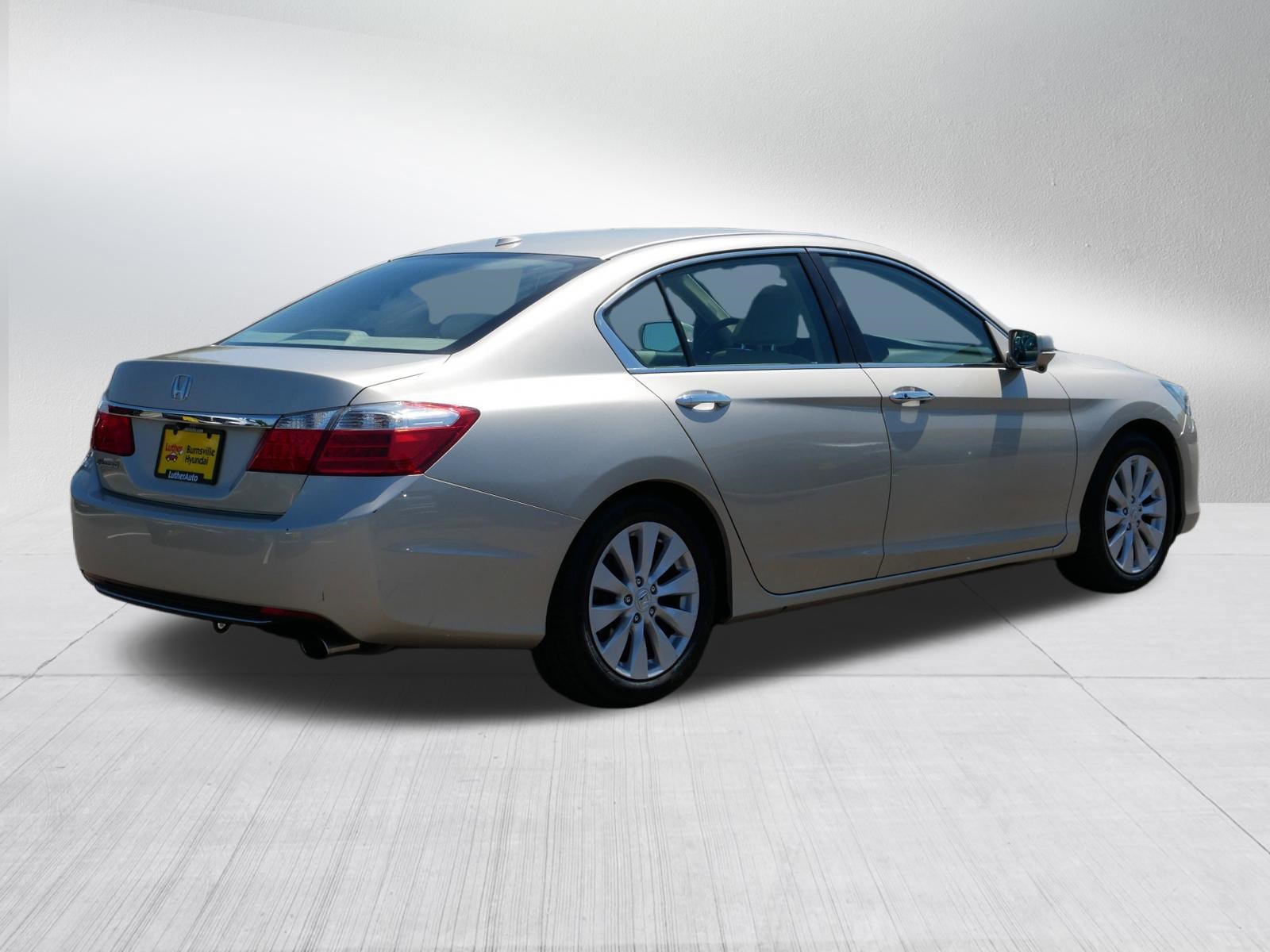 Used 2015 Honda Accord EX-L image 7