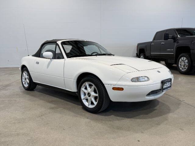 Used 1995 MAZDA MX-5 Miata M-Edition RWD image 5